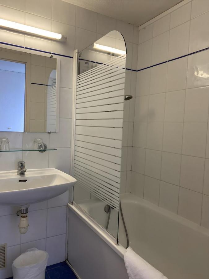 Shelder Hotel - Cherbourg En Cotentin - Equeurdreville Kültér fotó